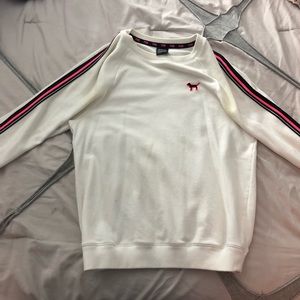 white pullover sweatshirt